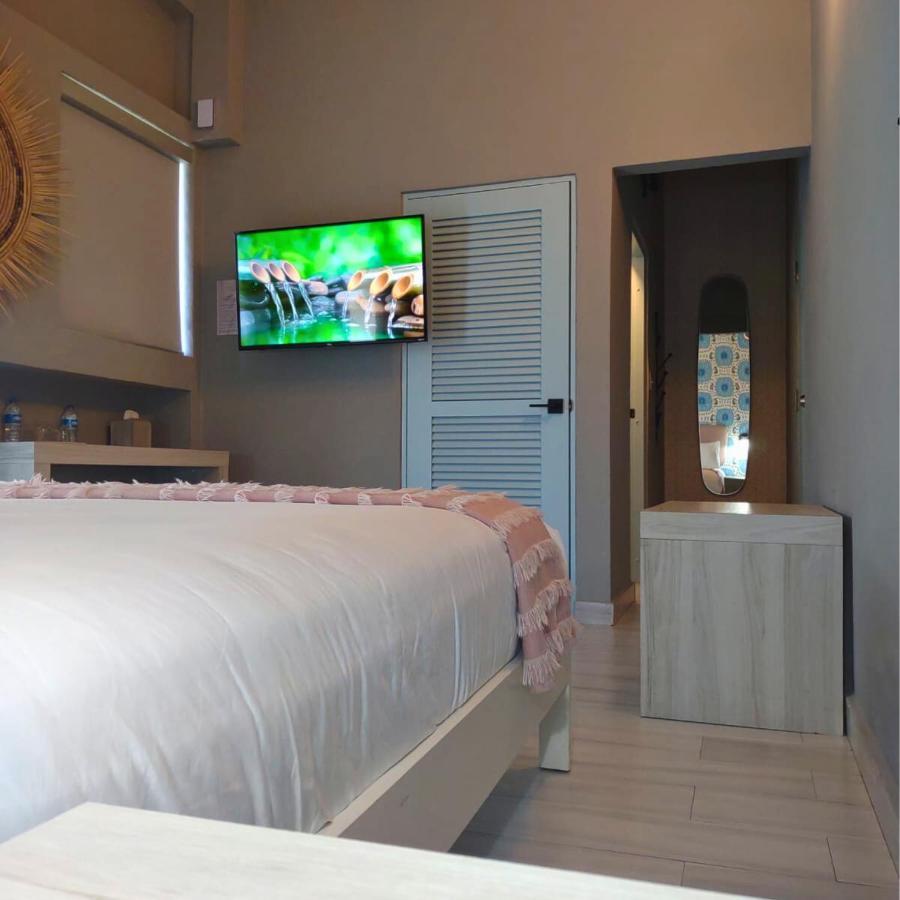 Tropica Beach Hotel (Adults Only) Сан-Хуан Экстерьер фото
